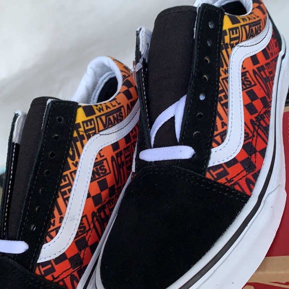 VANS OLD SKOOL LOGO FLAME BLACK/TRUE WHITE WMNS - Picture 11 of 14